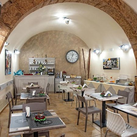 Bed & Breakfasts Conte Perollo ชากกา ภายนอก รูปภาพ